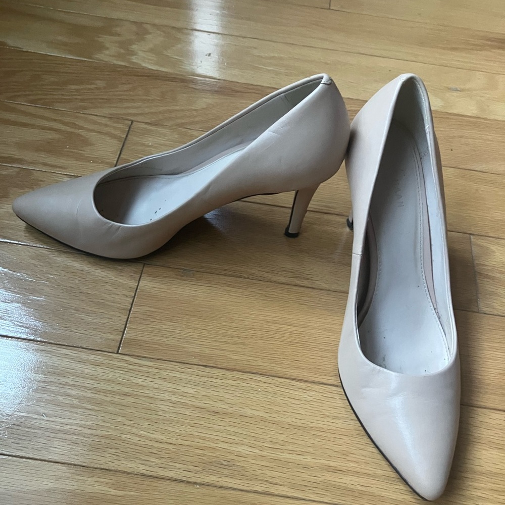 Beige/Light Nude Cole Haan Heels - Size 8B